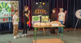 Uczniowie SP nr 1 w Rykach zachwycili na festiwalu n&hellip;