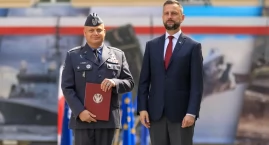 Nowy dowódca 4 Skrzydła Lotnictwa Szkolnego w Dęblin&hellip;