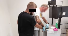 Jechał z zakazem sądowym, przekroczył prędkość i tra&hellip;