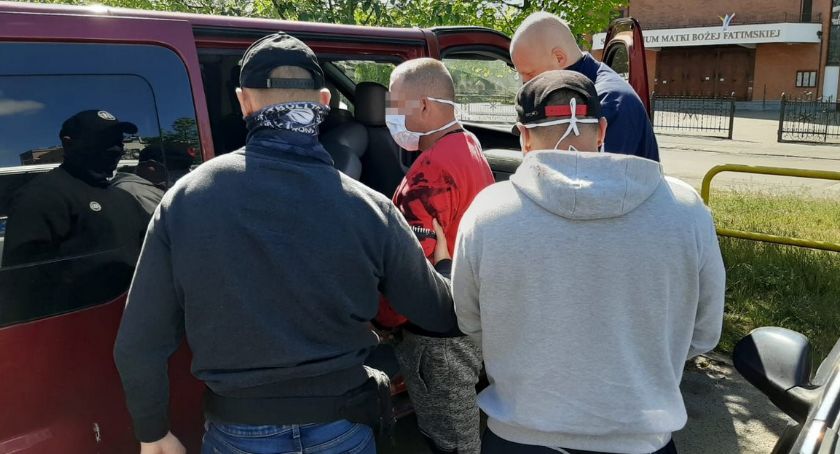 W Osielsku skradziono jaguara. Sprawcy zostali zatrzymani