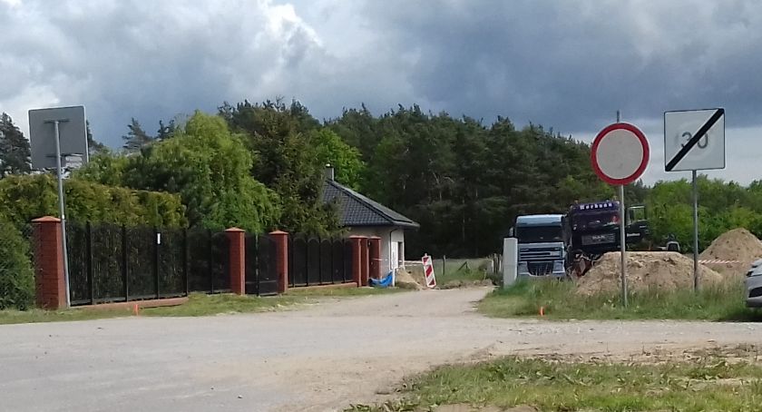 Trwa przebudowa fragmentu ulicy Polnej w Maksymilianowie. Gdzie jeszcze prowadzone są prace?