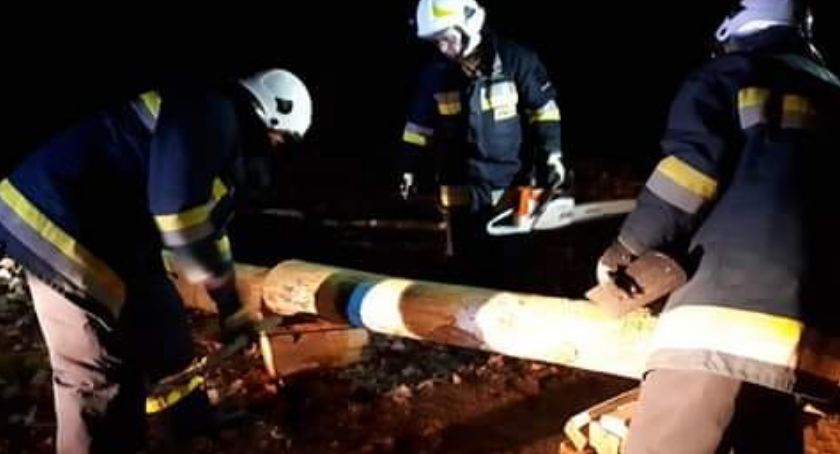 Droga przez las z Osielska do Fordonu już przejezdna. Wszystko dzięki strażakom z OSP Bydgoszcz