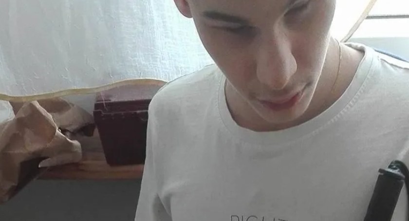 Niewidomy Mateusz Pawłowski wykonuje bezpłatnie strony internetowe dla firm