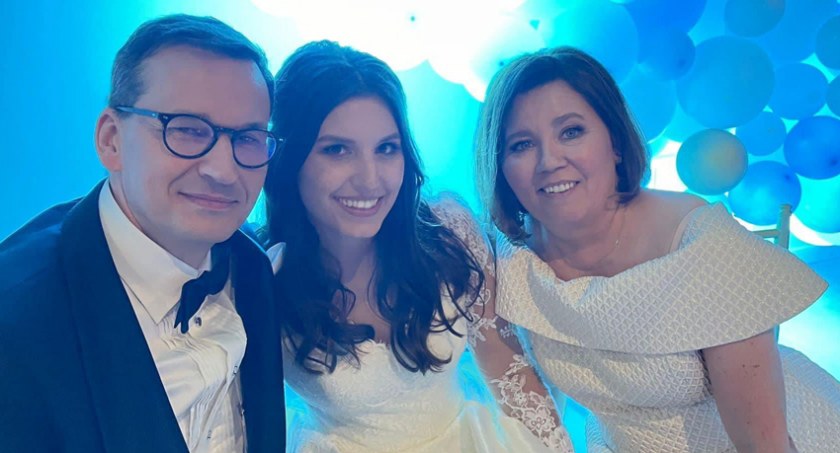 Córka Mateusza Morawieckiego wyszła za mąż. Ojciec poprowadził pannę młodą do ołtarza
