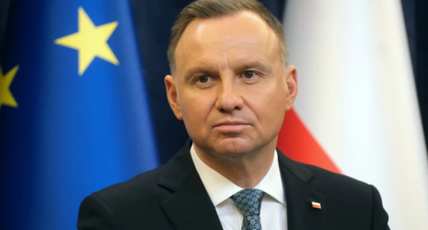 Zaskakująca wpadka Andrzeja Dudy na Twitterze. Prezydent szybko usunął wpis o żonie