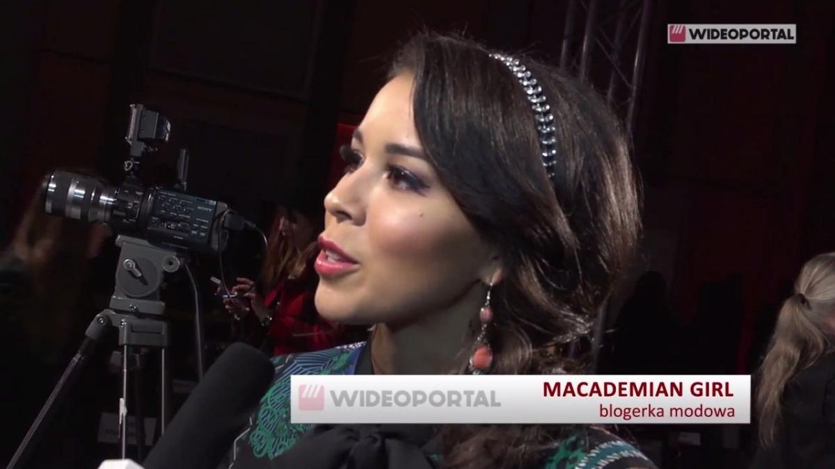 Macademian Girl bez biustonosza: 
