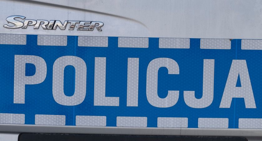 Wychodził z domu i na zakupy. Został ukarany grzywną.