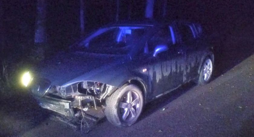 Wypadek samochodu osobowego w miejscowości Przejmy.