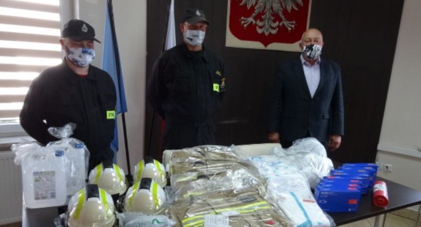 Środki ochronne trafiły do Strażaków z Krzynowłogi Małej