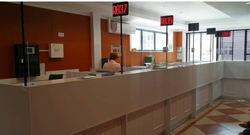 Referat Rejestracji Pojazdów w nowej odsłonie. Starostwo wprowadziło system kolejkowy.