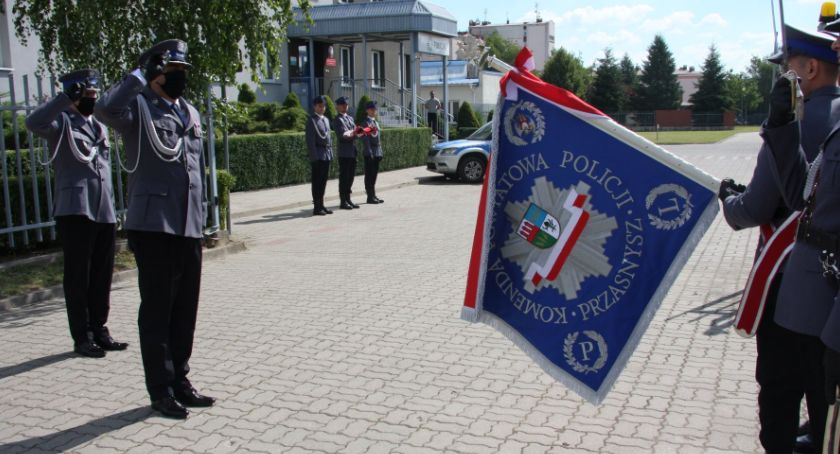 Powiatowe obchody Święta Policji. Najlepszym wręczono awanse