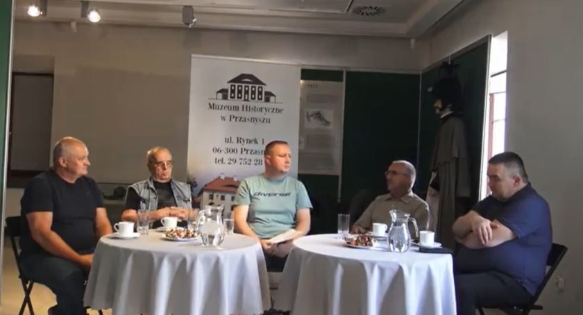 Poznaj historię sportów niszowych - Brydż [Wideo]