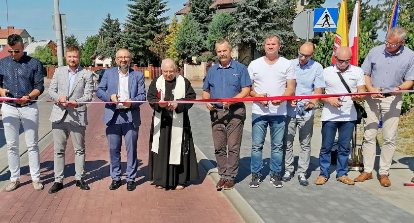 Przebudowana ulica Gołymińska w Przasnyszu uroczyście otwarta – Zarząd Powiatu dotrzymał obietnicy
