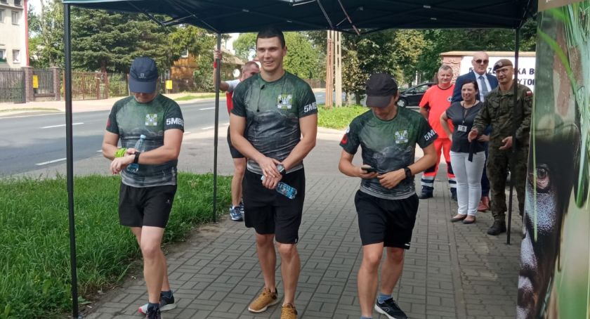 Terytorialsi uczcili  pamięć ofiar sowieckiego terroru pokonując prawie 500 km.