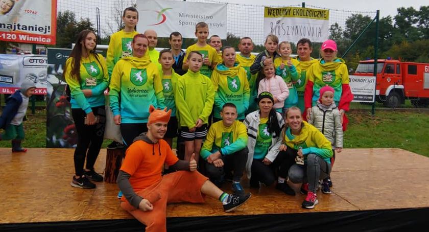Jednorożec w pogoni za lisem zdobył osiem pucharów