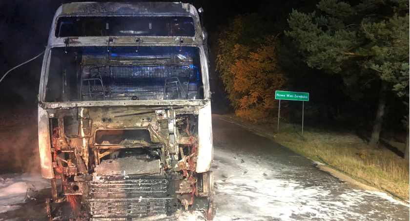  Pożar samochodu ciężarowego w gminie Chorzele