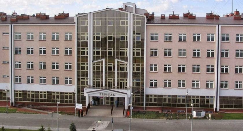 Dyrekcja SPZZOZ w Przasnyszu zwraca się z apelem do lekarzy i pielęgniarek o pomoc w walce z COVID-19.