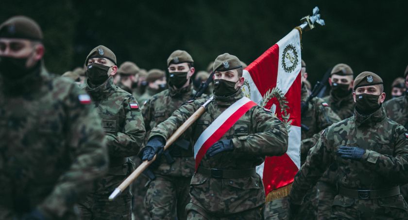 Złożyli przysięgę wojskową w czasach pandemii, by zgodnie z Credem Terytorialsa być pomocnym ramieniem i tarczą dla społeczności lokalnej.