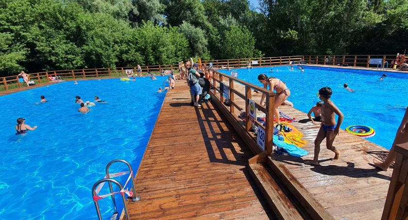 Budżet Powiatu Przasnyskiego z zaplanowanym basenem odkrytym w Przasnyszu. Czy radni go poprą?