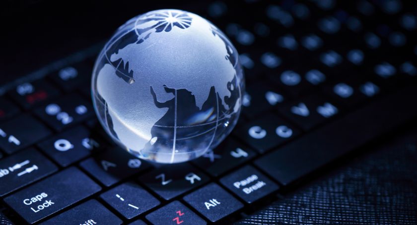 Gmina Przasnysz stawia na cyfrowy rozwój. Powstanie 12 punktów dostępowych do bezpłatnego internetu