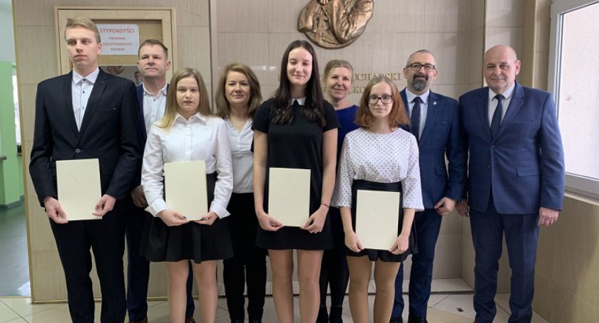 Stypendium Prezesa Rady Ministrów dla uczniów ZSP wręczone