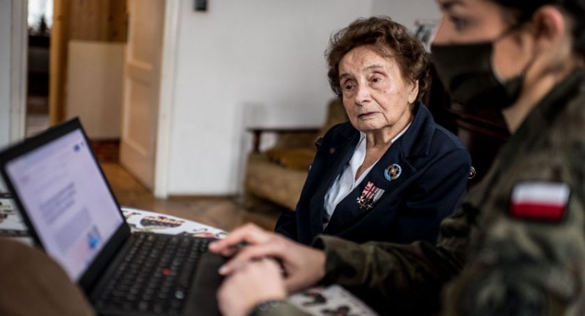 800 100 115 – infolinia wsparcia dla seniorów