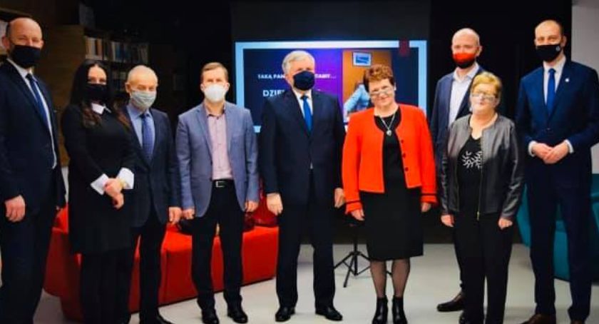 Miasto Przasnysz podziękowało Annie Strześniewskiej za 40-letnią służbę [wideo]