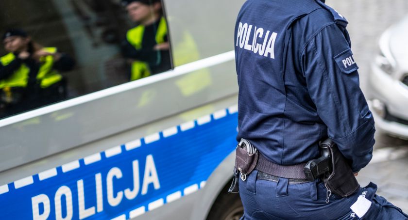 19-latek dopuścił się naruszenia nietykalności policjantów. Został zatrzymany