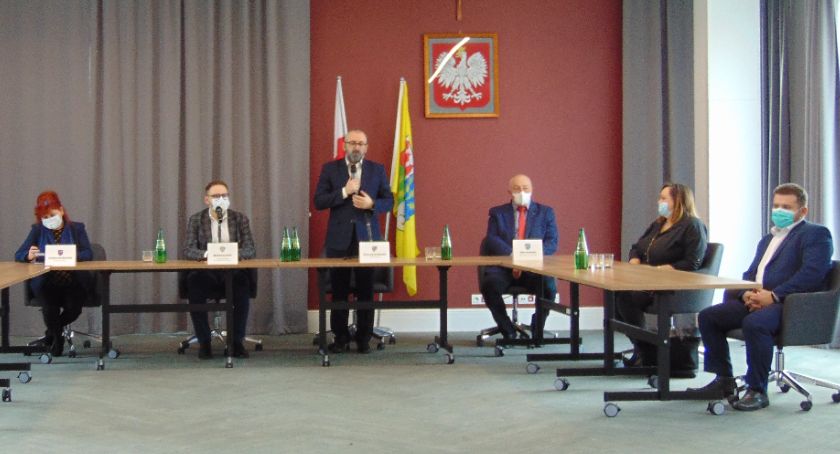 Powstaną dwa punkty konsultacyjne programu Czyste Powietrze. 210 tysięcy złotych trafi do powiatu przasnyskiego