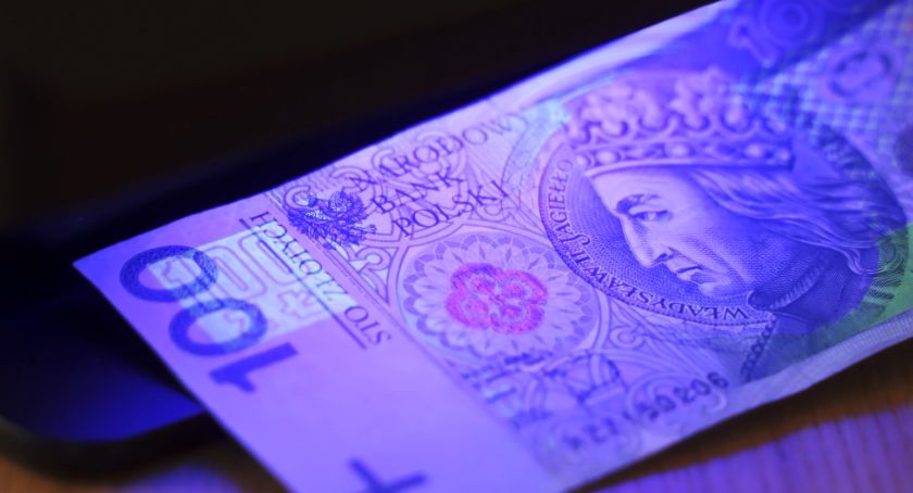 15-latek i 66-latka płacili fałszywymi banknotami