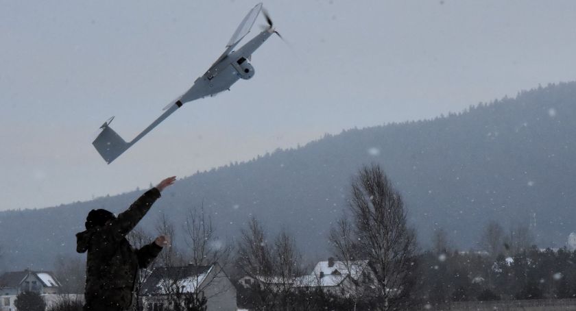100 godzin lotów na BSP FlyEye  mazowieckich terytorialsów