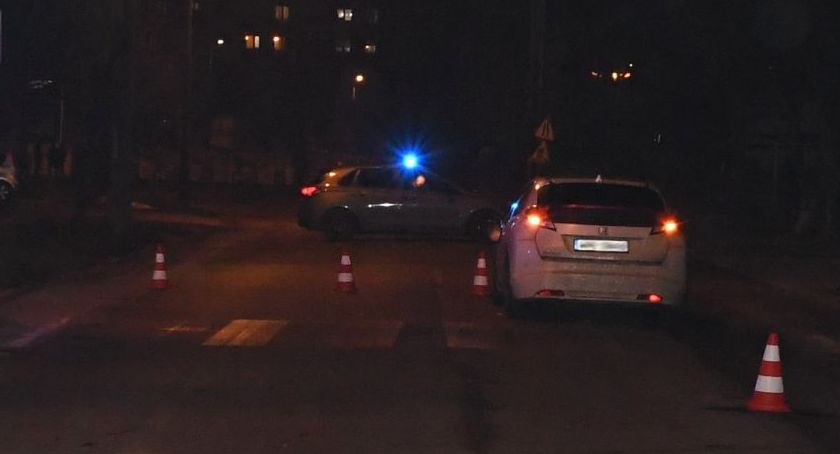 Wypadek na przejściu, troje rannych. Policja apeluje do pieszych i kierowców o ostrożność