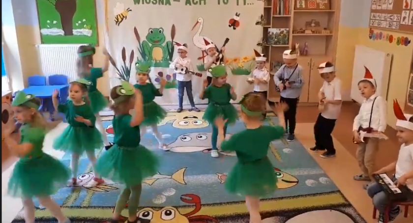 Wiosenny Rockn Roll w wykonaniu Biedronek [wideo]