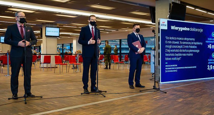 Rząd przyspiesza Narodowy Program Szczepień