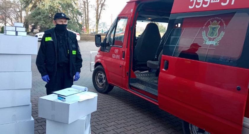 Strażacy dostarczyli do parafii 99 tyś. maseczek ochronnych oraz 600 litrów płynu do dezynfekcji
