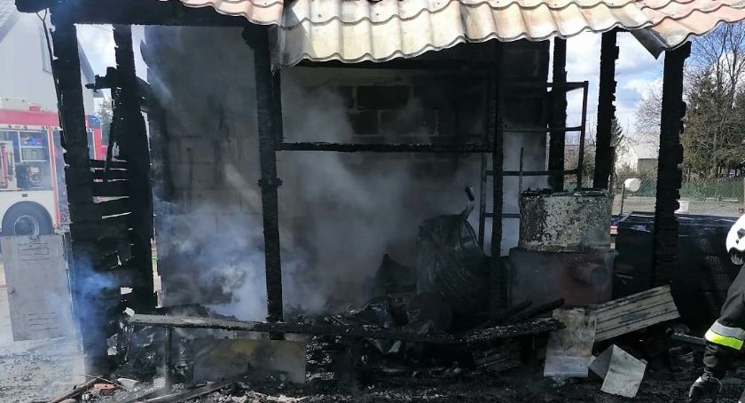 Pożar budynku wędzarni w miejscowości Dobrzankowo