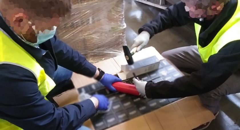 Ujawnili termosy wypełnione psychotropami