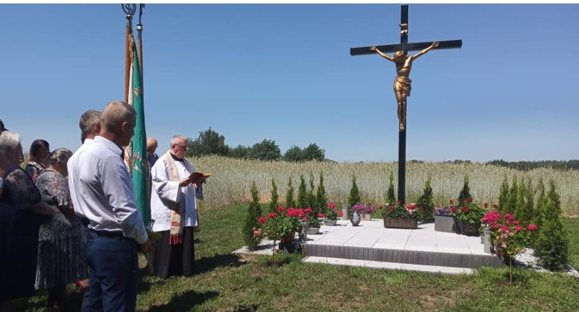 Upamiętnia tragiczne dzieje ziemi przasnyskiej i okolic z czasów I wojny światowej
