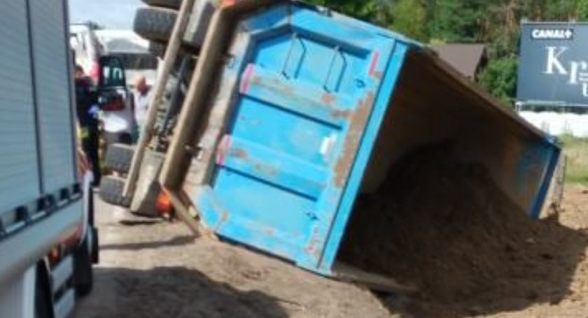 Wypadek ciężarówki w Opaleńcu. Wezwano śmigłowiec LPR