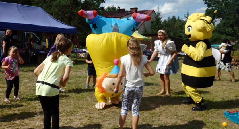 Rodzinnie i bajkowo w chorzelskich Budkach
