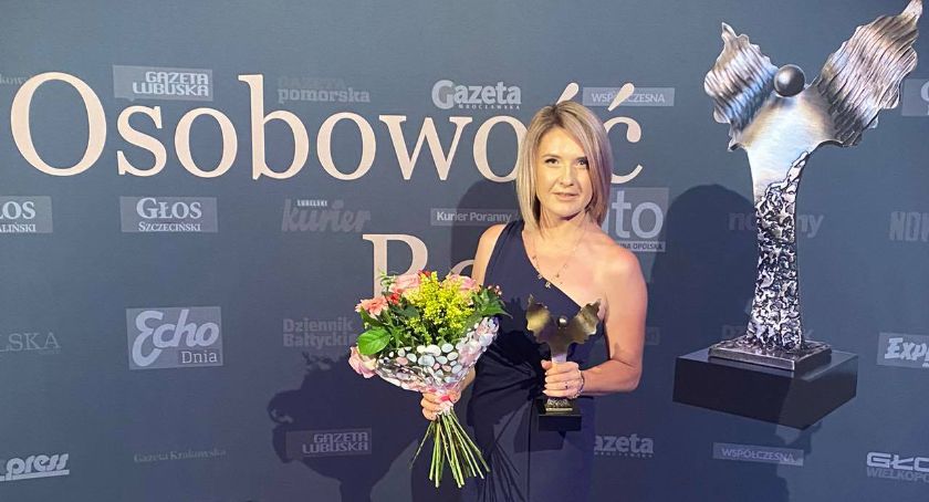 Magdalena Sternal z wojewódzką nagrodą Osobowość Roku