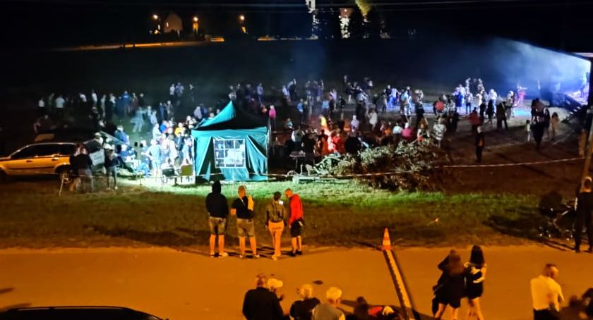 Wielki sukces potańcówki pod chmurką z zespołem Everest 