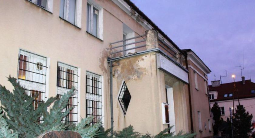 Przetarg na remont przasnyskiego MDKu unieważniony
