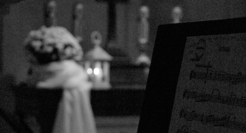 W podziemiach Kościoła w Krasnem przeżyli niezwykłe chwile przepełnione nostalgią i wzruszeniem