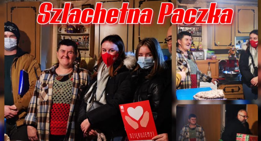 Pracownicy Starostwa Powiatowego w Przasnyszu przekazali Szlachetną Paczkę