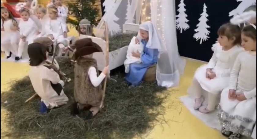 Jasełka w wykonaniu dzieci z chorzelskiego Żłobka [wideo]