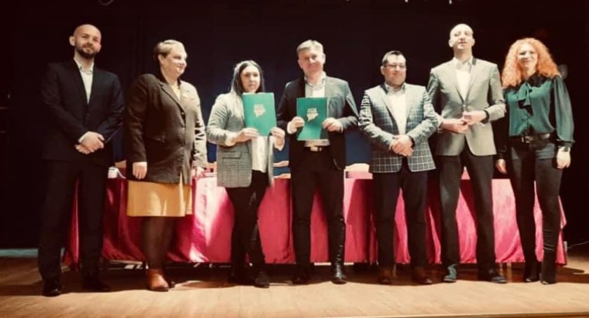 Umowa na remont przasnyskiego MDK-u podpisana!