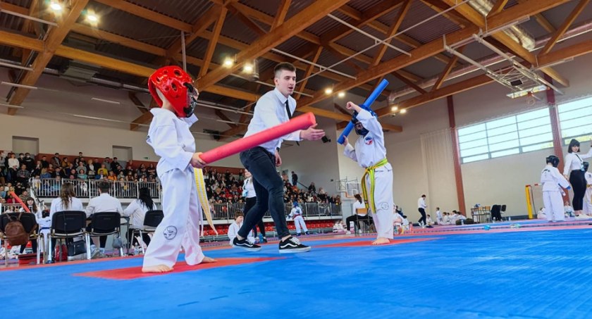 Reprezentacja powiatu przasnyskiego i grad medali podczas I Mistrzostw Kujaw Taekwon-do
