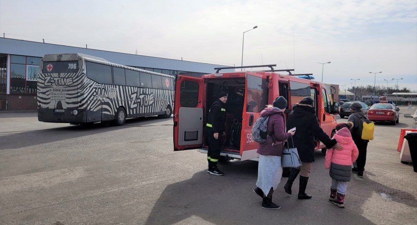 Przasnyscy strażacy pomagają uchodźcom z Ukrainy