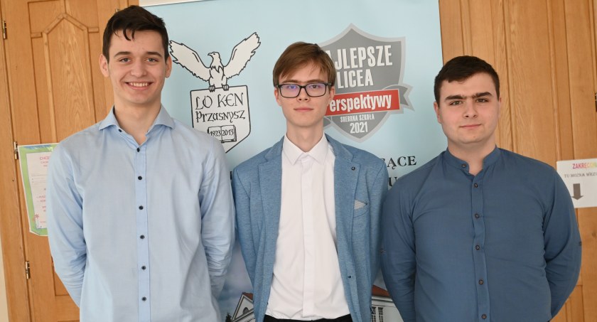 Trzej Muszkieterowie przasnyskiego LO im. KEN